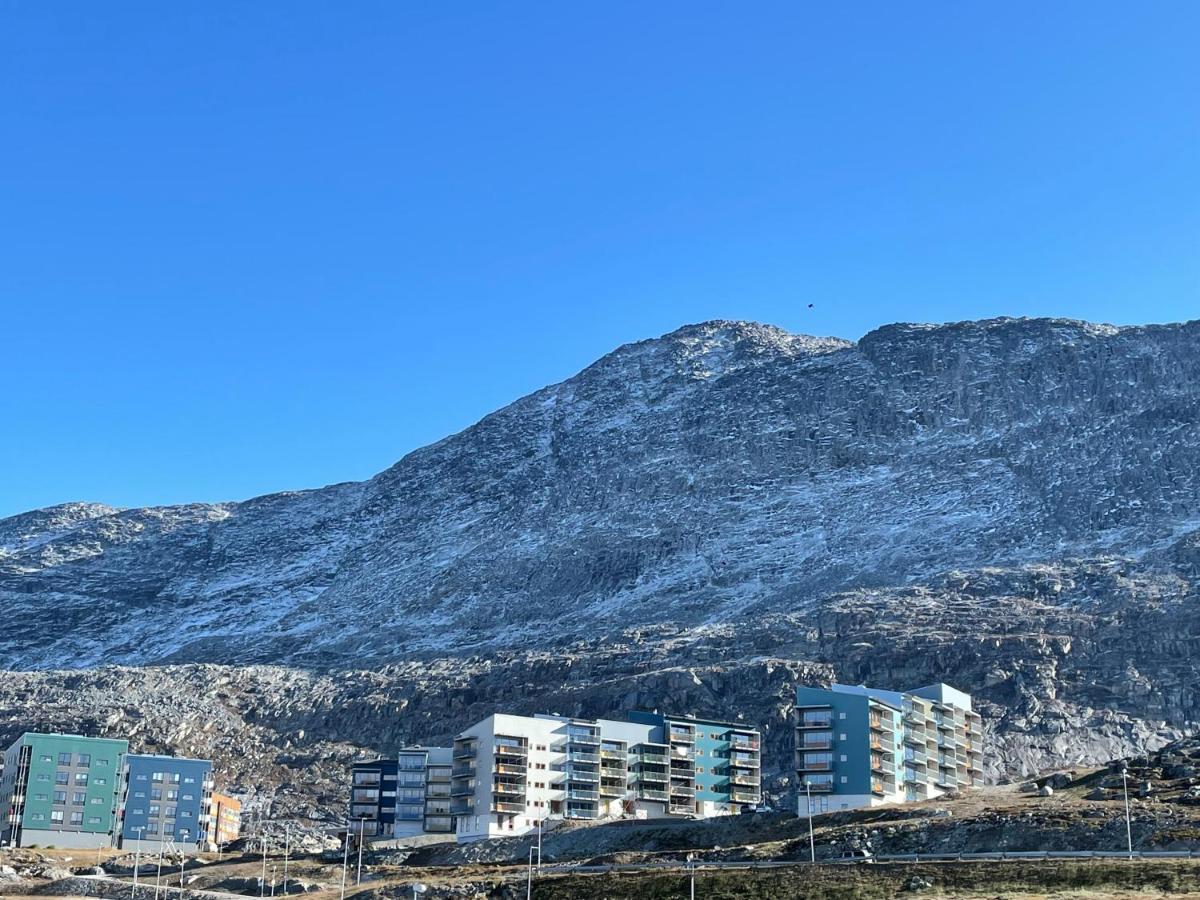 Tuukkaq Apartments Nuuk Exterior photo